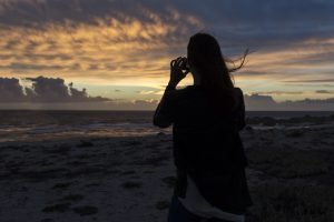Entenda o que é o Apple ProRAW, saiba como ativar o recurso no seu iPhone e quais vantagens ele oferece na edição de suas fotos