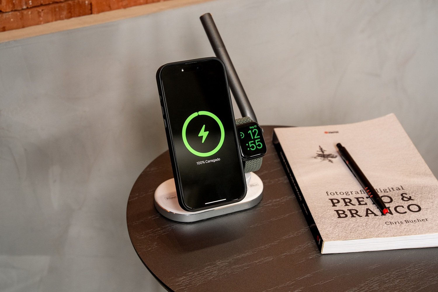 Conheça opções de carregadores para dispositivos Apple na iPlace e escolha um modelo seguro, rápido e compatível com suas necessidades