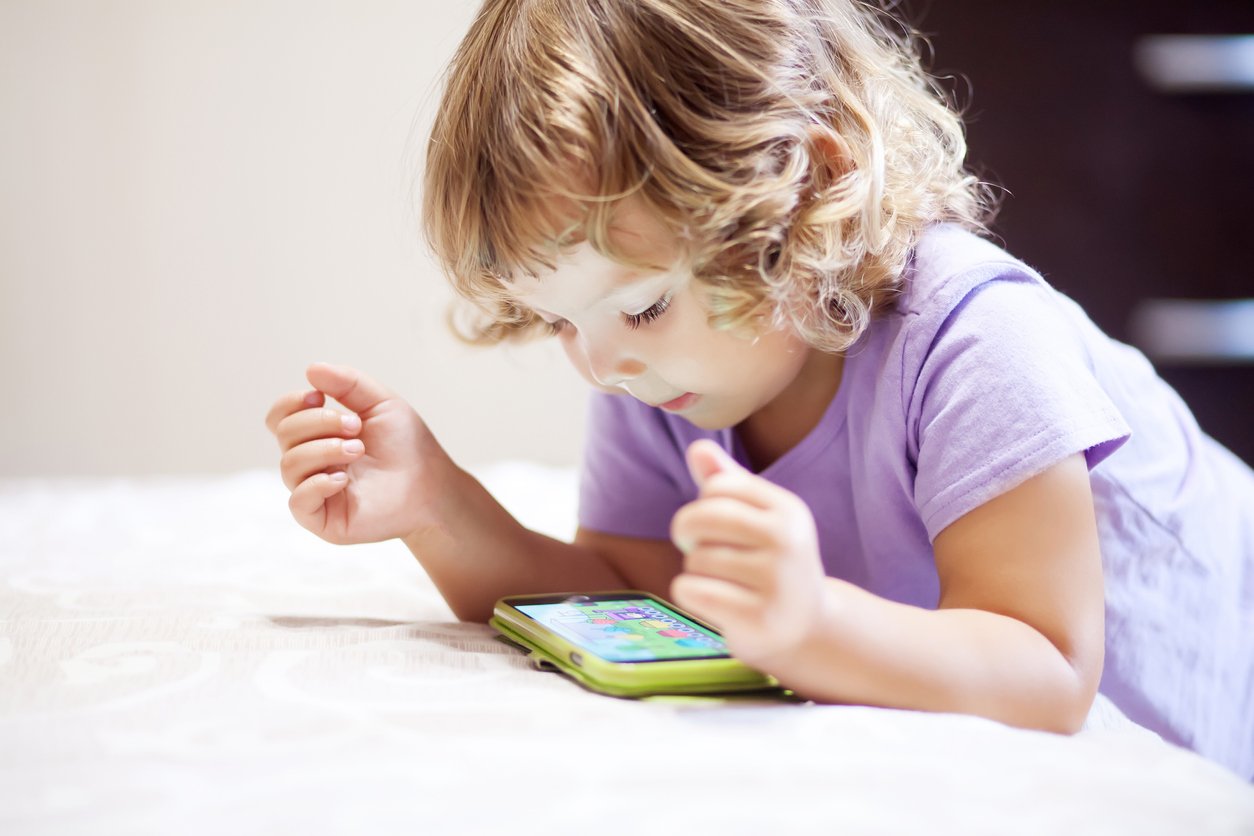 Aprender brincando é muito mais divertido e instigante. Descubra por que investir em jogos educacionais para iPhone e iPad com a iPlace.