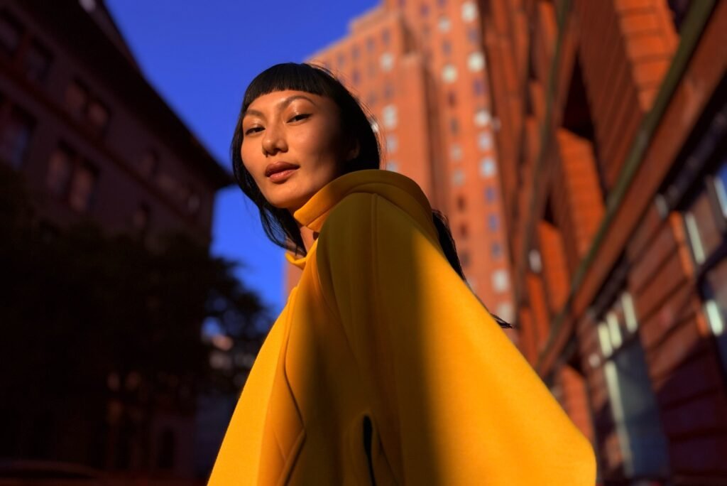 Veja as dicas para fazer fotos no iPhone e transforme seus retratos com efeitos de iluminação, profundidade e recursos avançados da câmera.