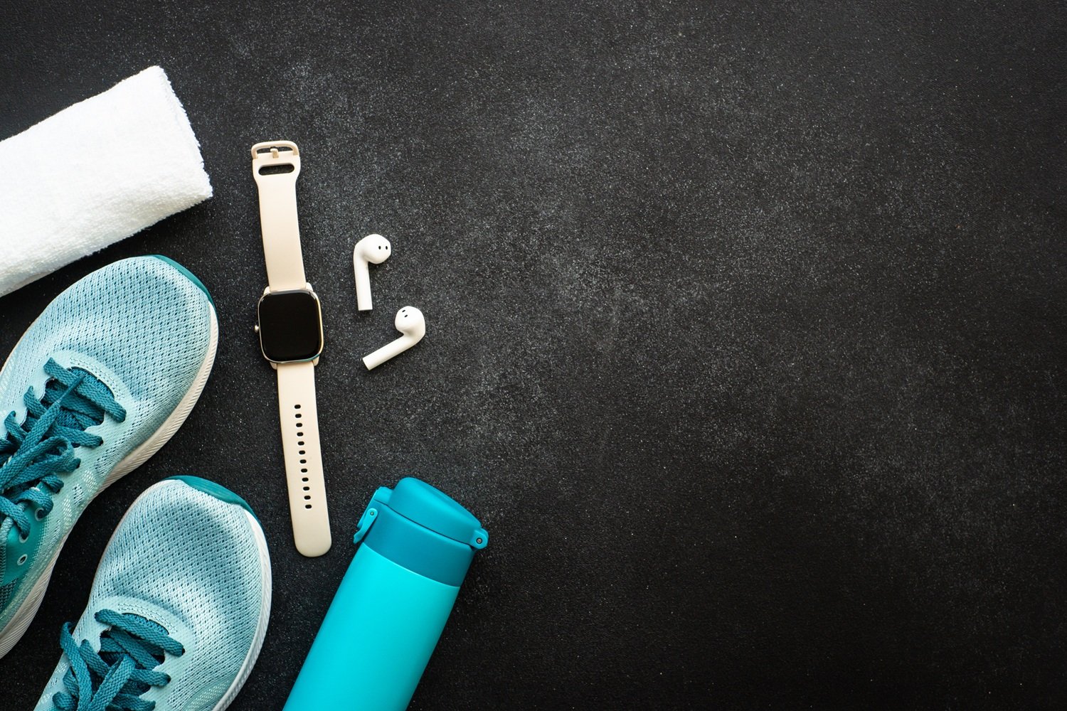 Conheça algumas estratégias para dar o primeiro passo na hora de começar a fazer exercícios e seja uma pessoa mais ativa e saudável!