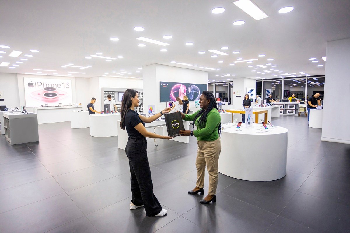 comprar-apple-em-loja-autorizada-vale-a-pena