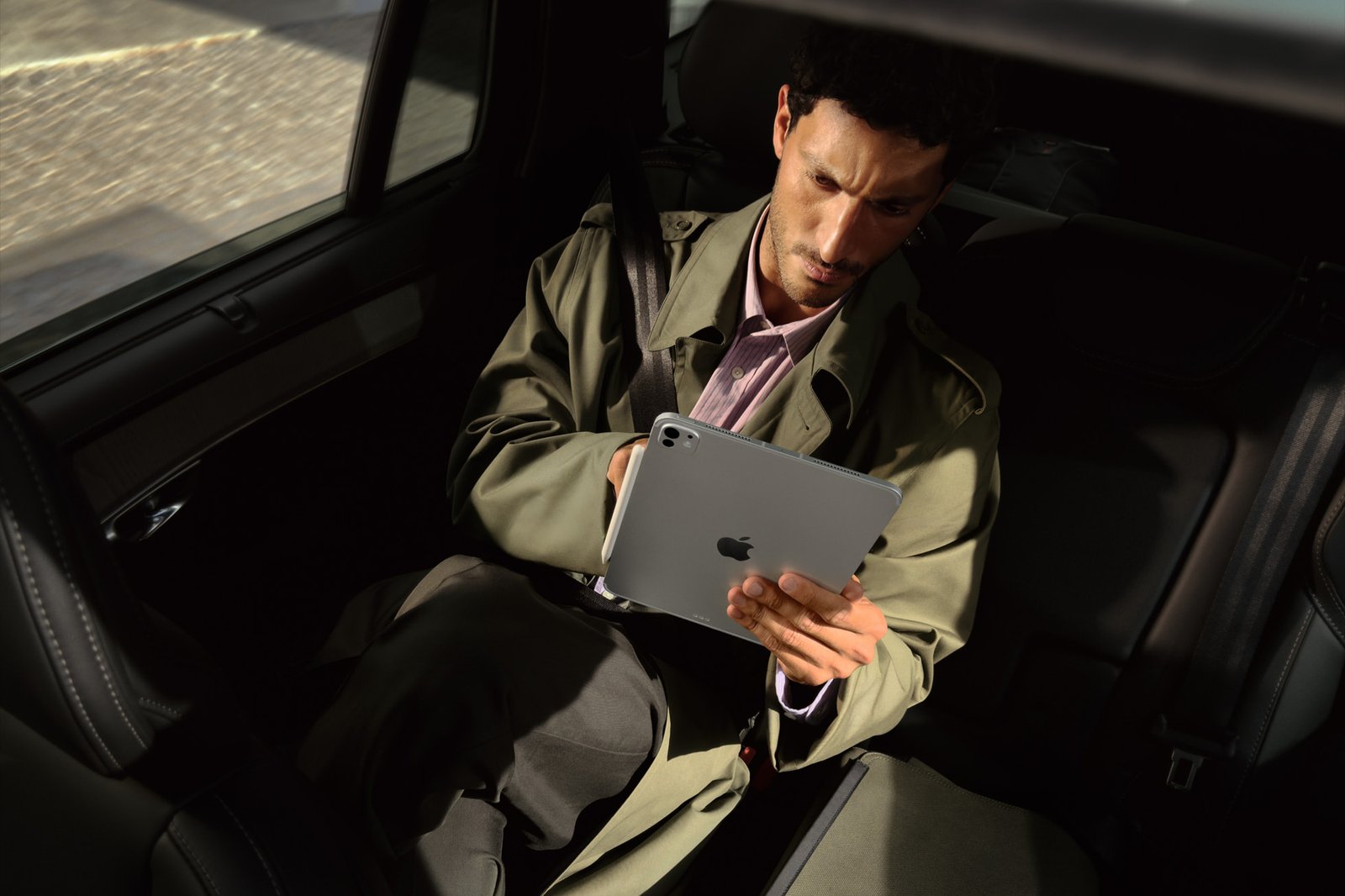 Quer trocar o notebook por um iPad para trabalho? Descubra qual modelo garante mais produtividade e mobilidade no uso profissional